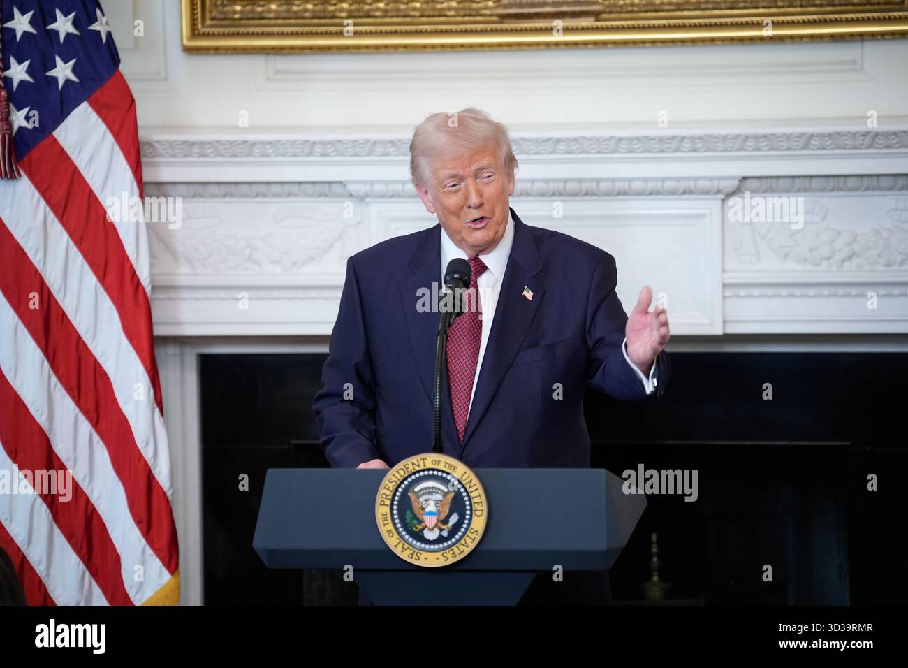 US President Donald Trump delivers remarks at the breakfast with ...