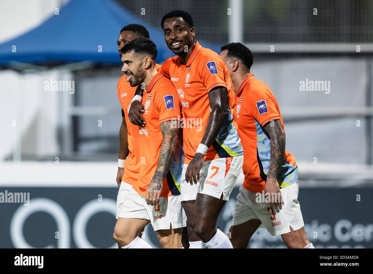Mong Kok Stadium, HONG KONG, China: Tana of Ratchaburi FC and Denilson ...