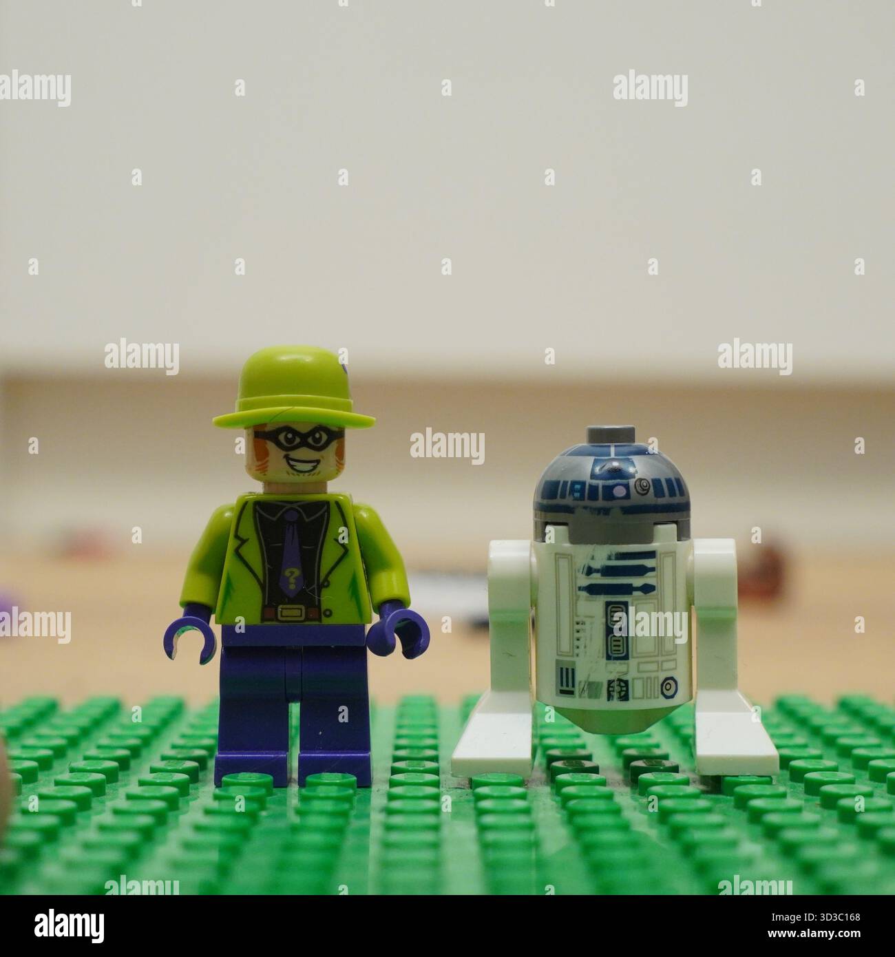 Lego 2006 Riddler Riddler lego movie hi-res stock photography and images - Alamy