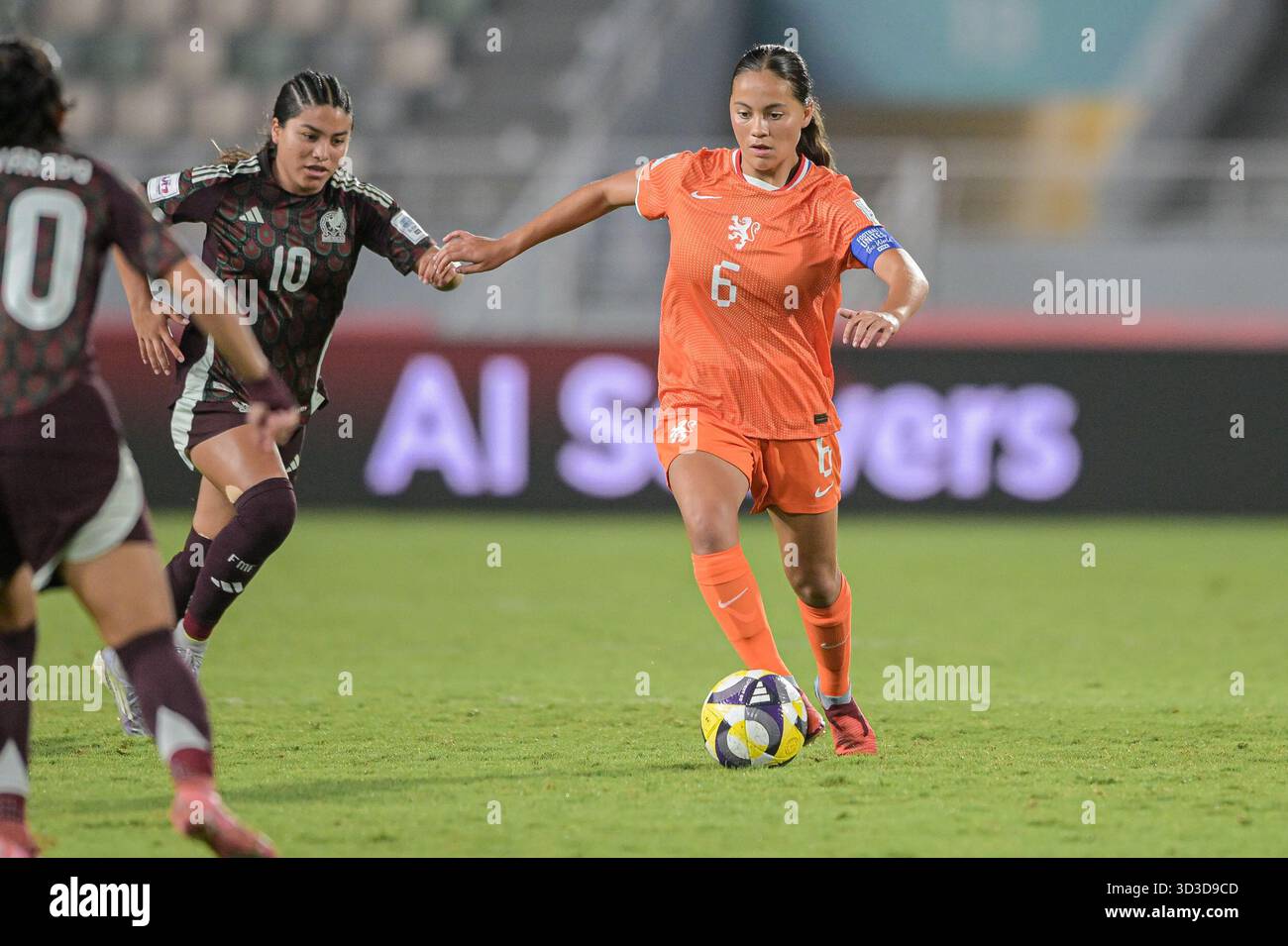 6 Renfurm R C H Midfielder Of Netherlands U 17 Is In Action 6-renfurm-r-c-h-midfielder-of-netherlands-u-17-is-in-action