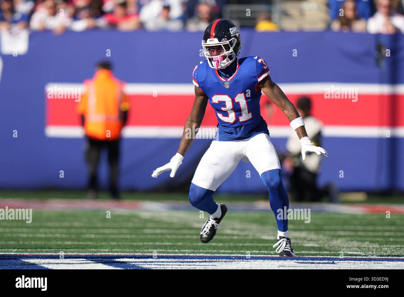 New York Giants cornerback Nic Jones (31) defends in the secondary ...