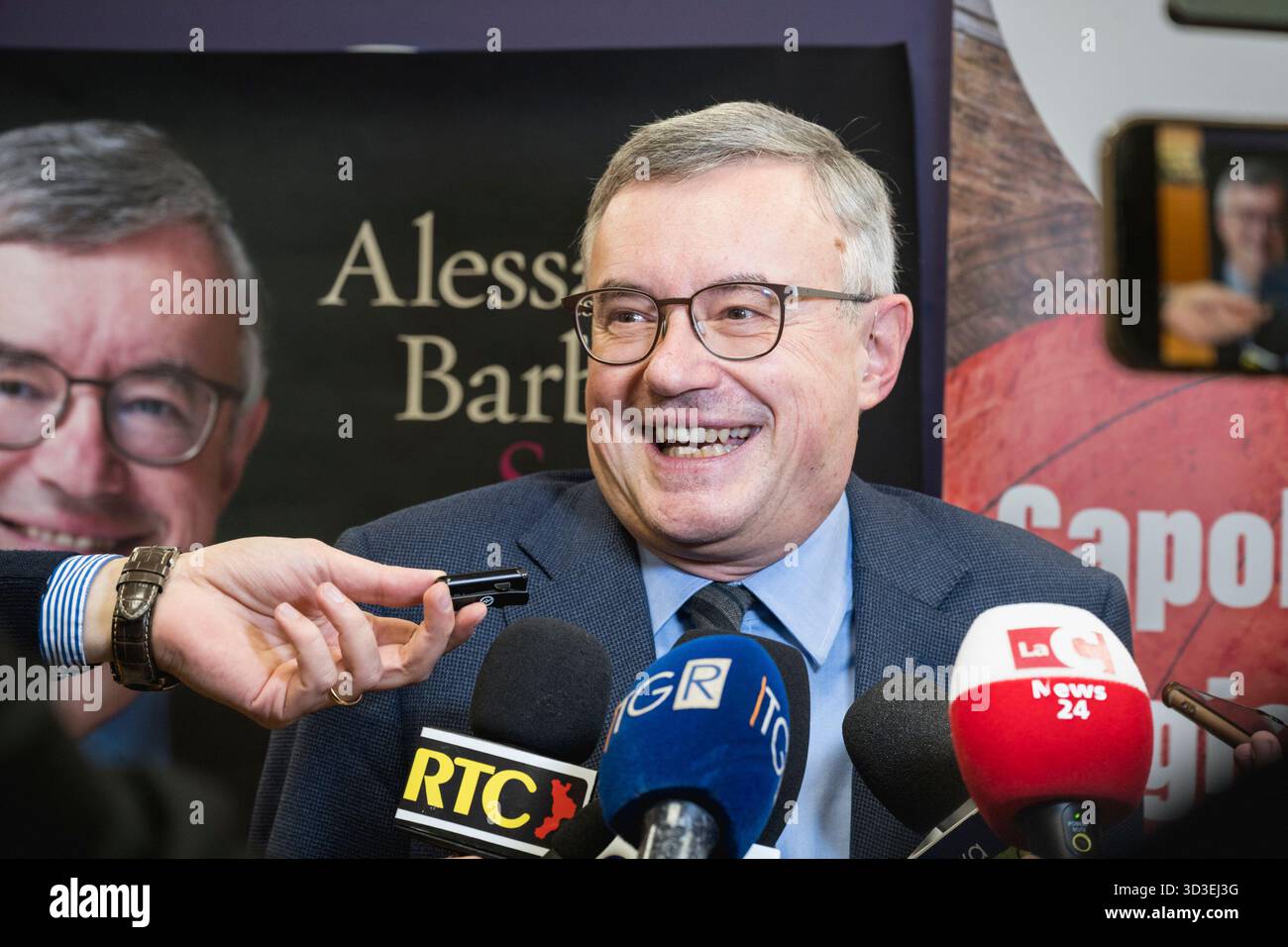 Catanzaro, Italy. 04th Nov, 2025. Historian Alessandro Barbero speaks to media during the books signature. Alessandro Barbero, one of the most well known Italian historian, presented his new book “S. Francesco”, about multiple versions on the life of S. Francis of Assisi, in Politeama theatre in Catanzaro, with mayor Nicola Fiorita and Gaetano Laterza of the publishing house. Credit: SOPA Images Limited/Alamy Live News Stock Photo