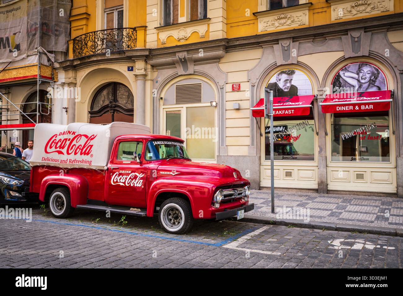 Of coca cola memorabilia hi-res stock photography and images - Alamy