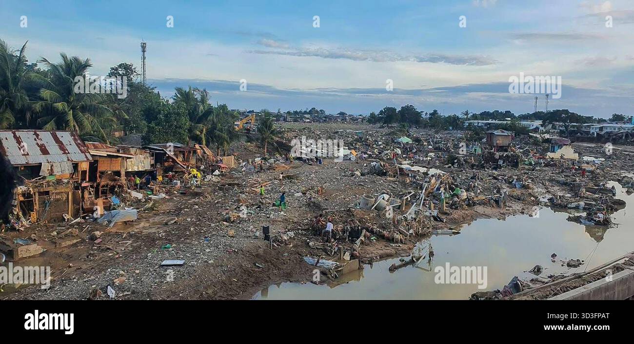 Philippine red cross typhoon hi-res stock photography and images - Alamy