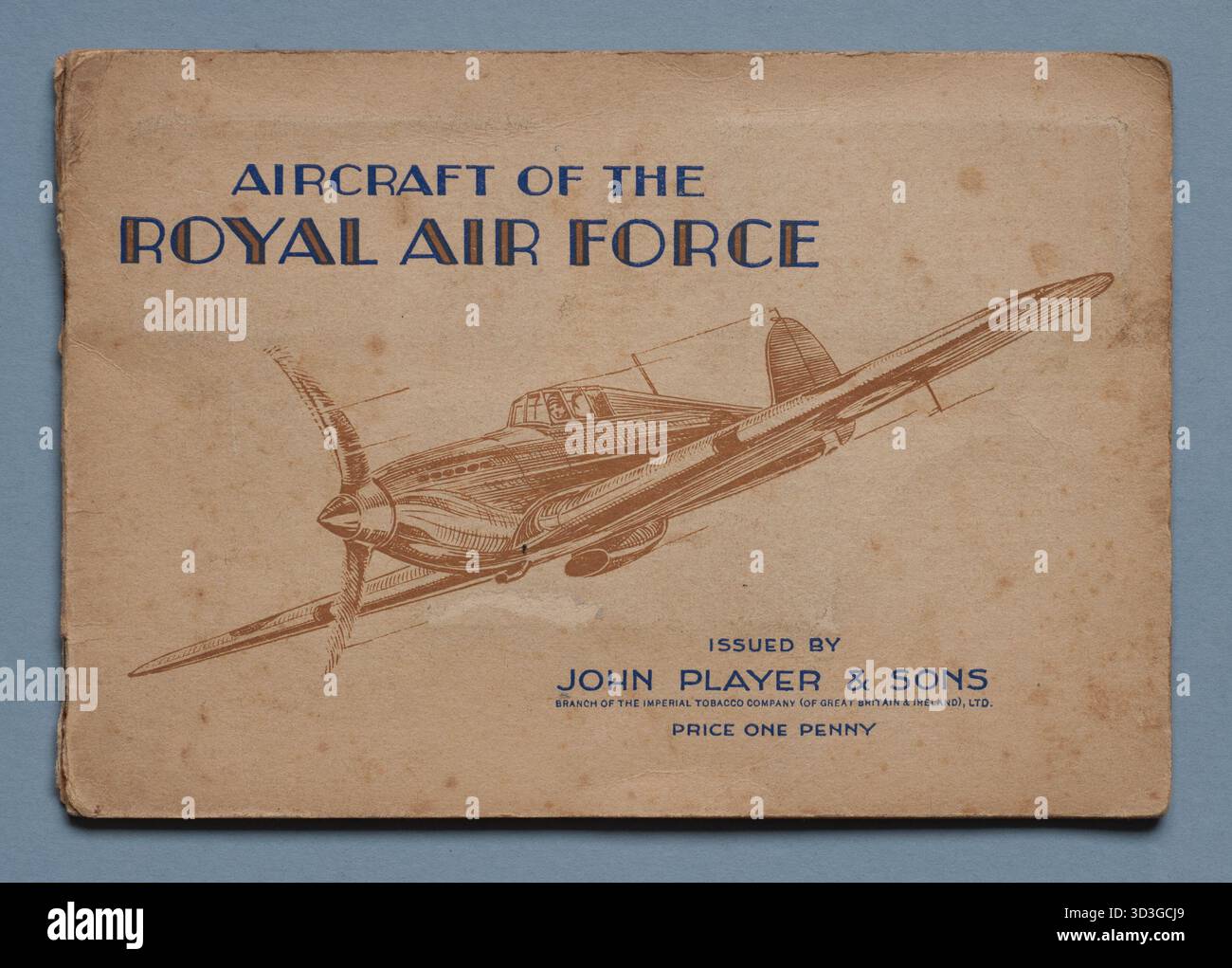 john player cigarette cards aircraft of the royal air force Players cigarettes hi-res stock photography and images