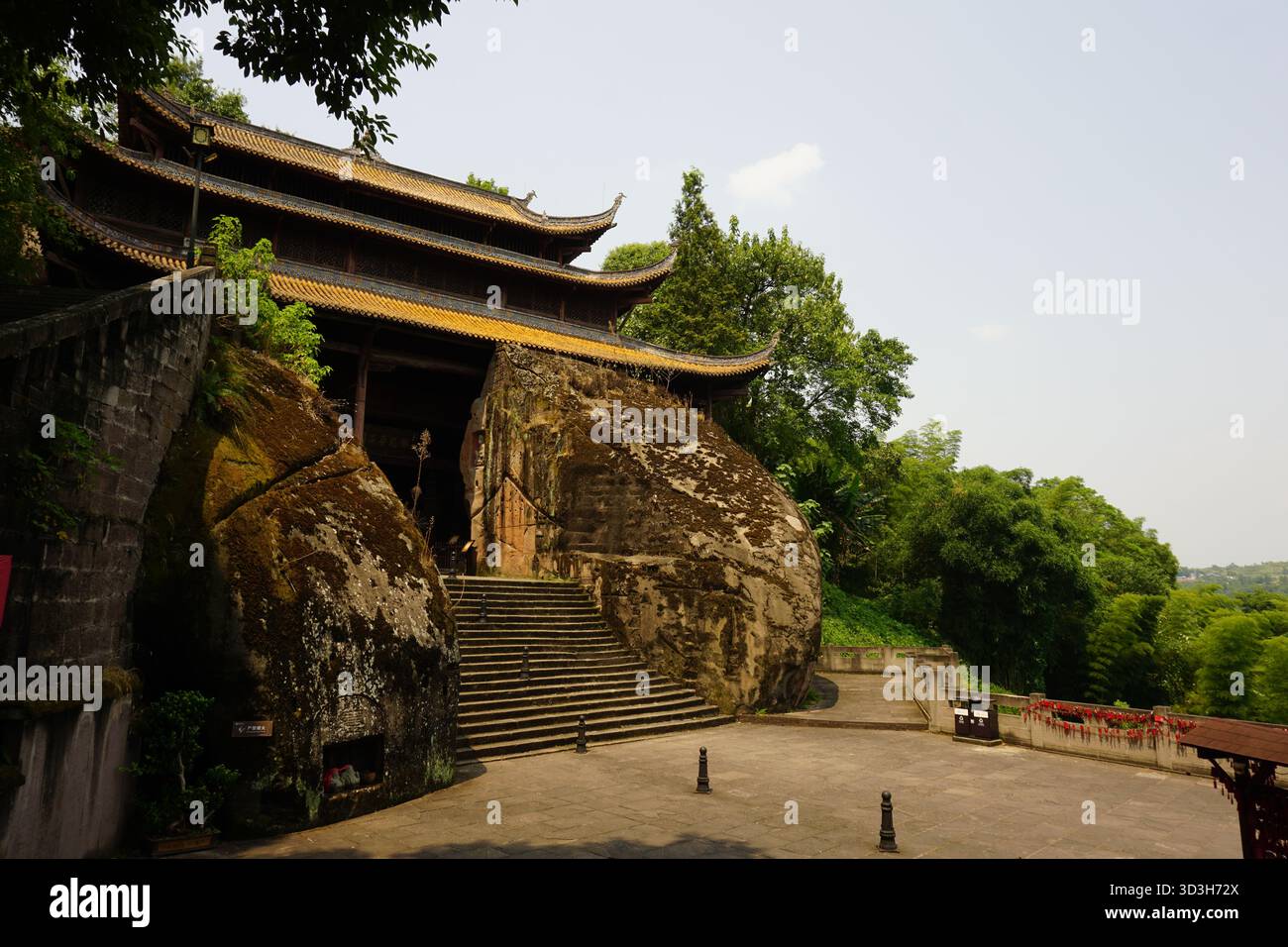 Laitan town, Hechuan (Chongqing), China: Main Hall of Erfo Temple 