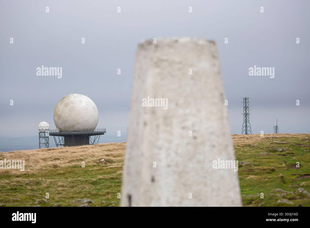 Cleehill summit radar station. Stock Photo