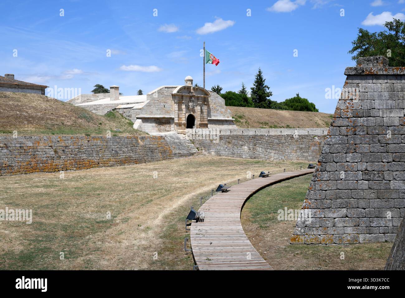 Almeida, castle shaped like of a twelve-pointed star. Internal gate ...