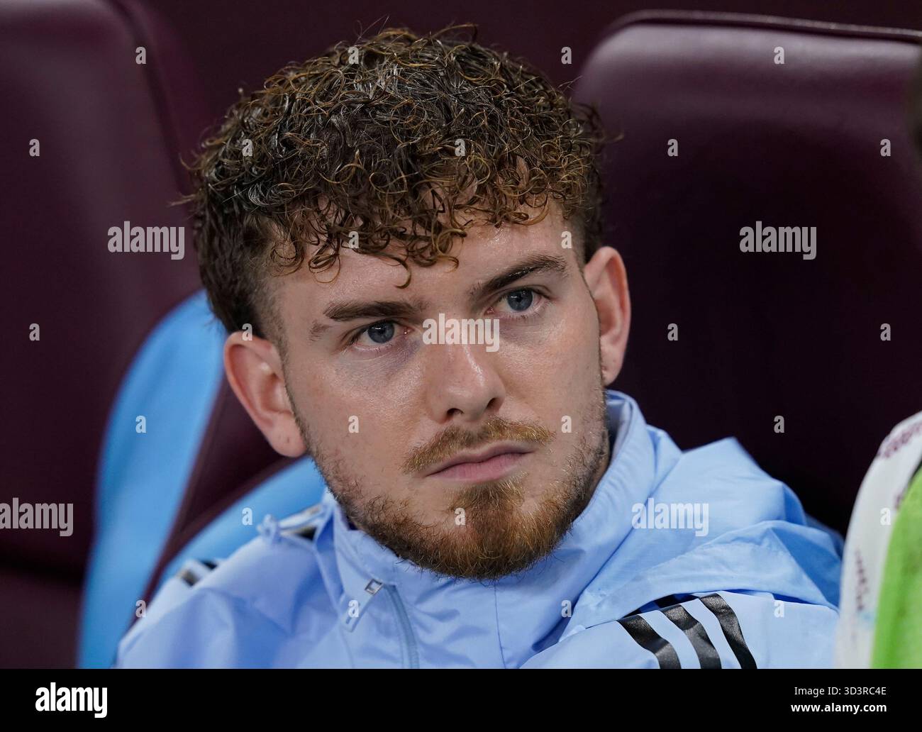 birmingham-england-6th-november-2025-harvey-elliott-of-aston-villa