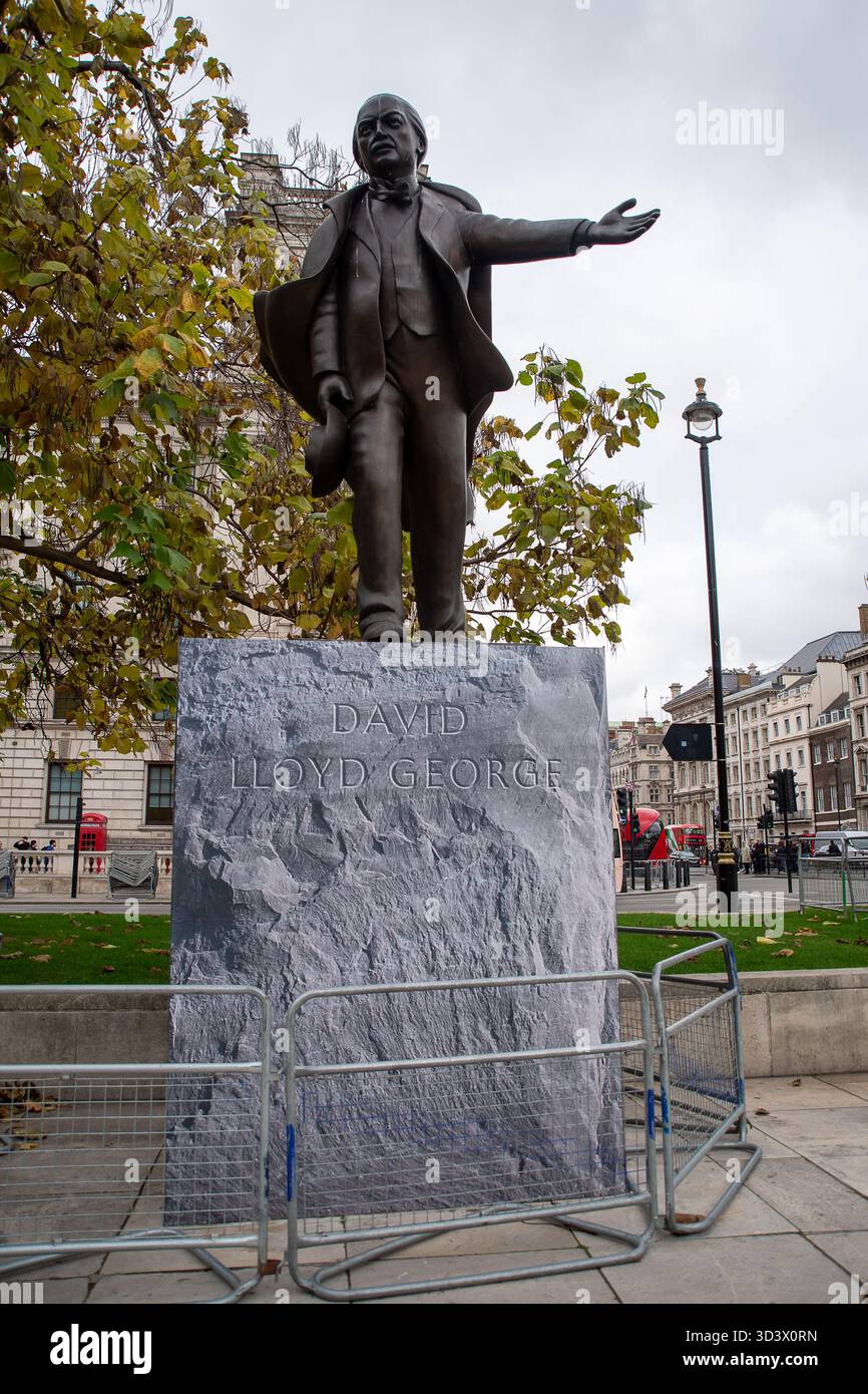 1916 Rising Statues Westminster, London, UK. 4th November, 2025. The statue of David Lloyd ...