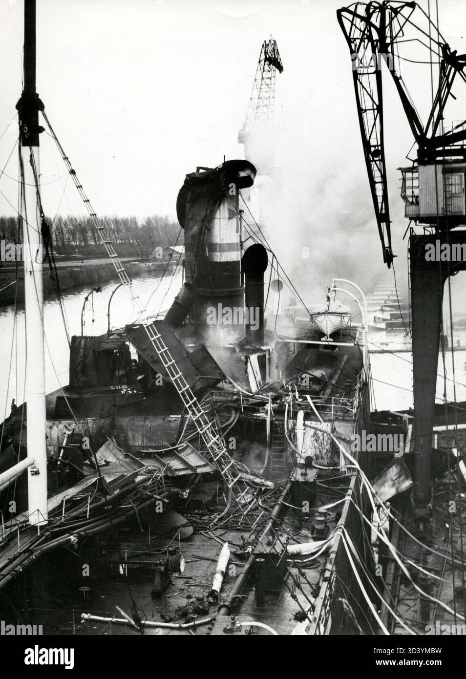Exploded Ship Petrakis nomikos hi-res stock photography and images - Alamy