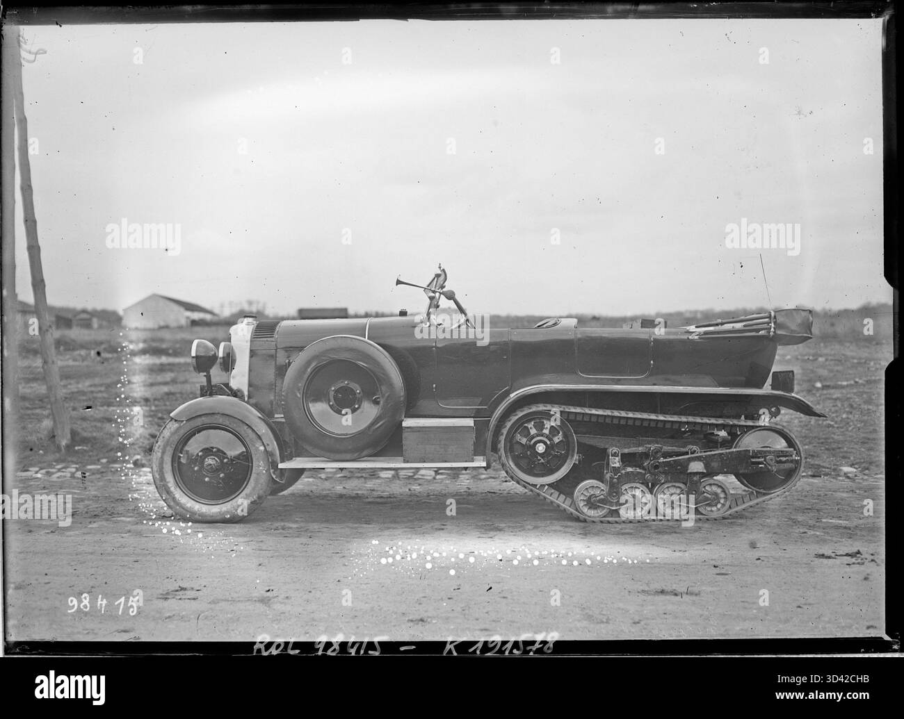 Photograph taken on 4 February 1925 at Satory during an endurance ...