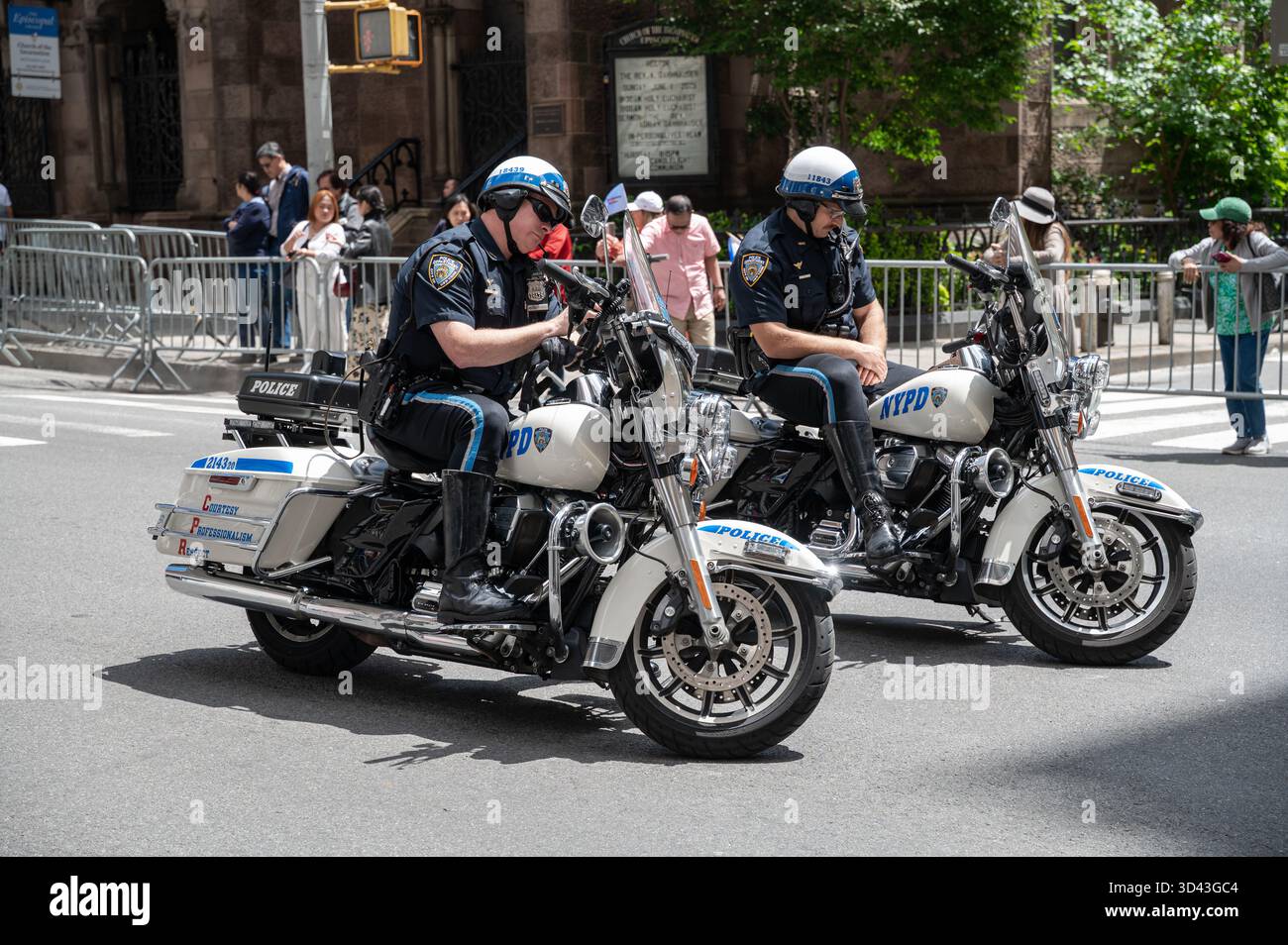 Nypd new york city motorcycle hi-res stock photography and images - Alamy