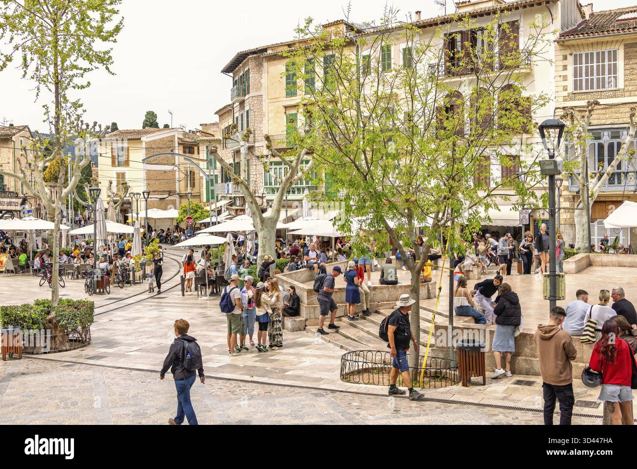 Town square in Soller with outdoor restaurants and tourists a famous ...