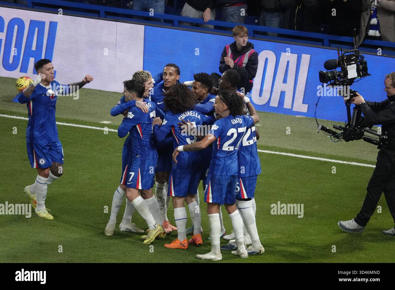 Bottom club hi-res stock photography and images - Page 5 - Alamy