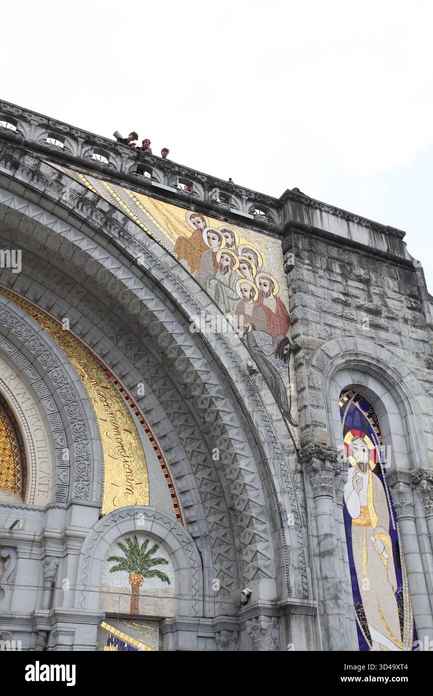 Mosaics in french churches hi-res stock photography and images - Alamy