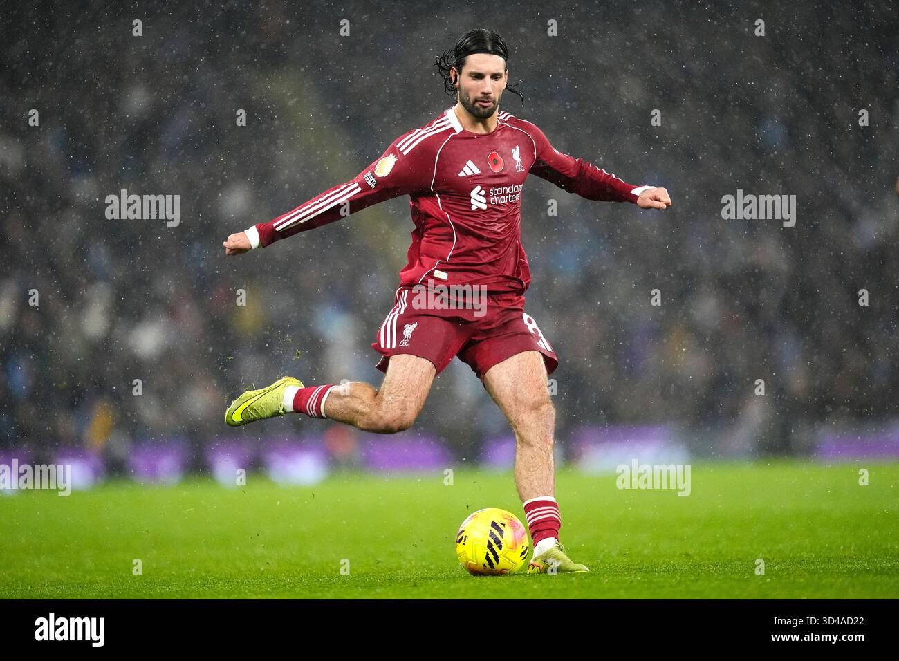 Liverpool's Dominik Szoboszlai in action during the Premier League match at  Etihad Stadium, Manchester. Picture date: Sunday November 9, 2025 Stock  Photo - Alamy