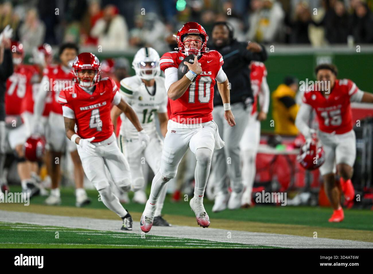 Fort Collins Rams Fort Collins, United States. 8 November, 2025. Anthony Colandrea #10 of ...