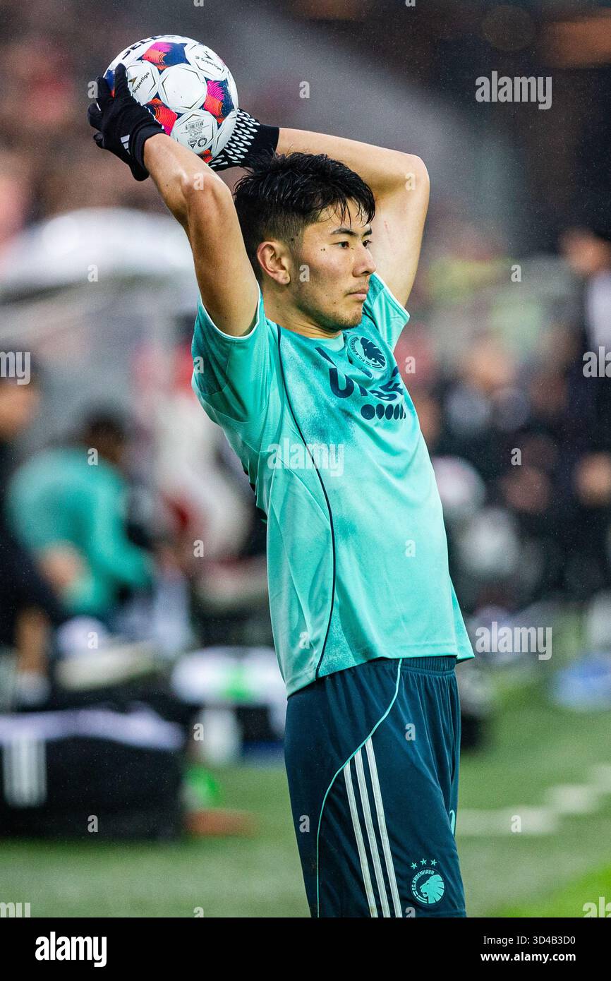 vejle-denmark-09th-november-2025-junnosuke-suzuki-of-fc-copenhagen