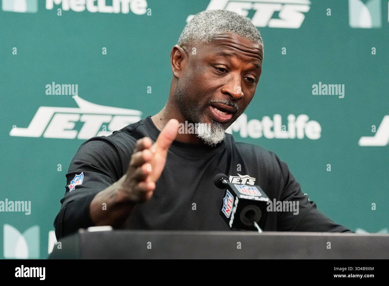 New York Jets head coach Aaron Glenn speaks during a news conference ...