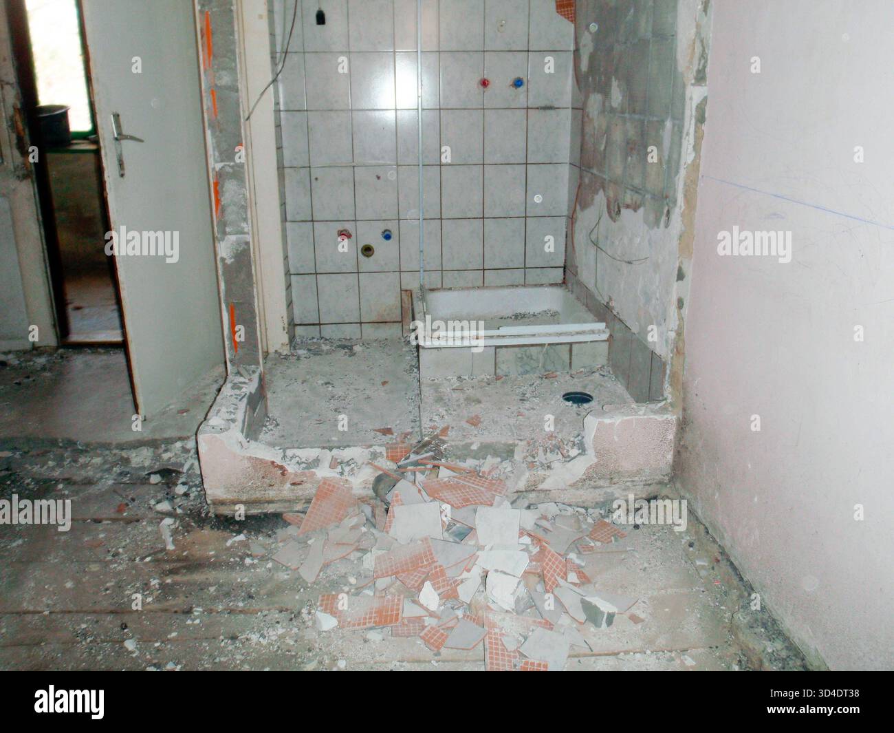 revitalization of the interior of a building and building structure ...