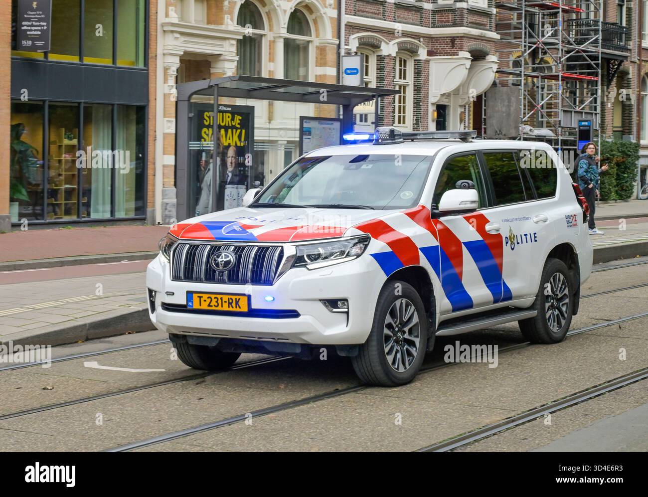 Polizeiauto im Einsatz, Blaulicht, Weteringschans, Amsterdam, Niederlande Stock Photo