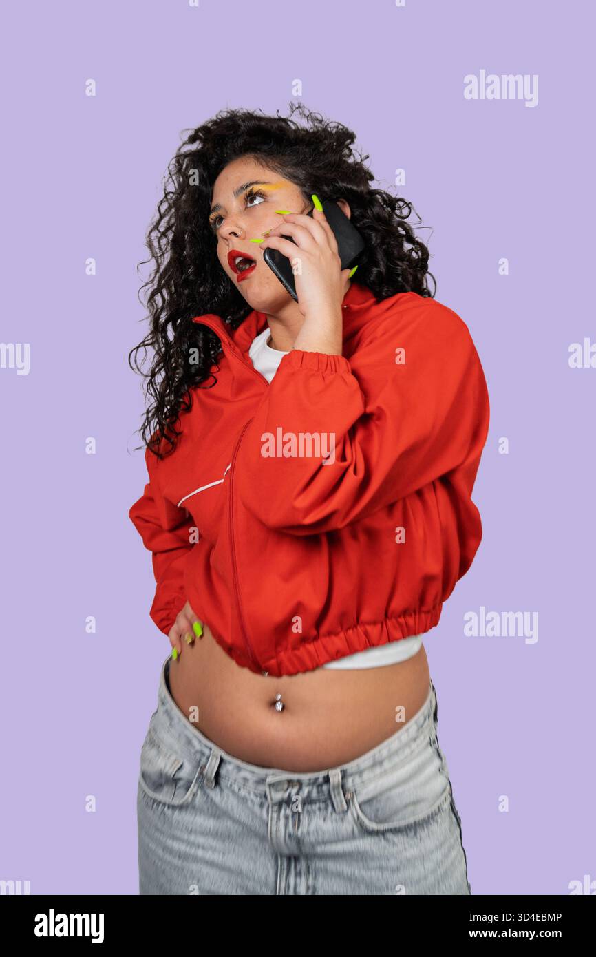 Woman wearing red crop top hi-res stock photography and images - Alamy