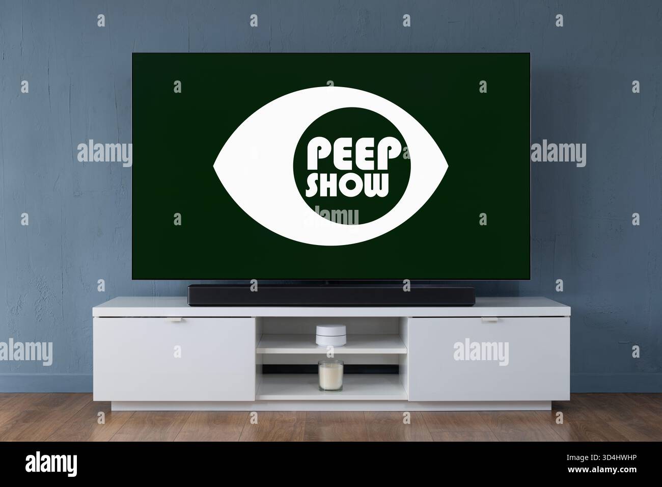 Peep show hi-res stock photography and images - Alamy