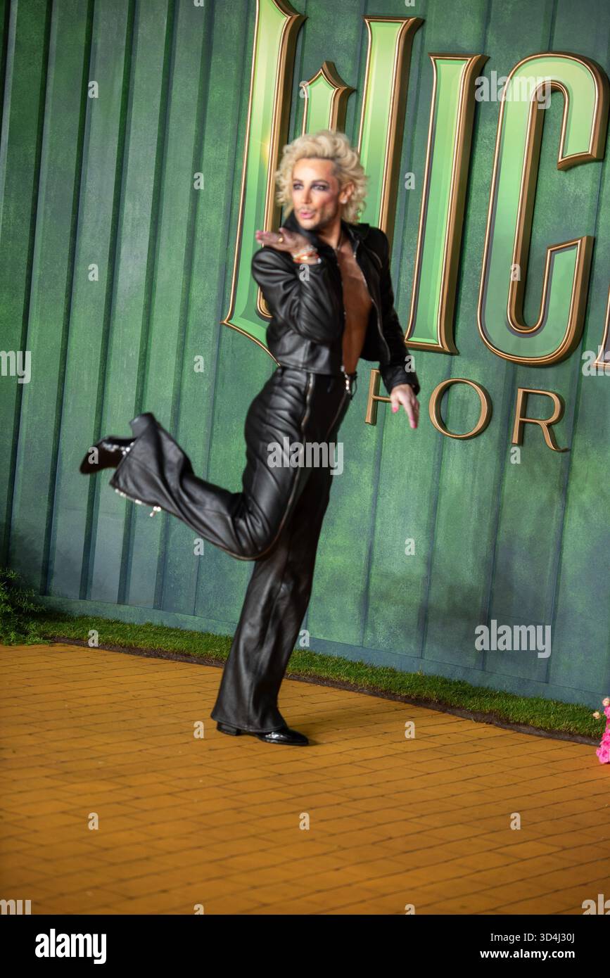 Frankie Grande attends the 