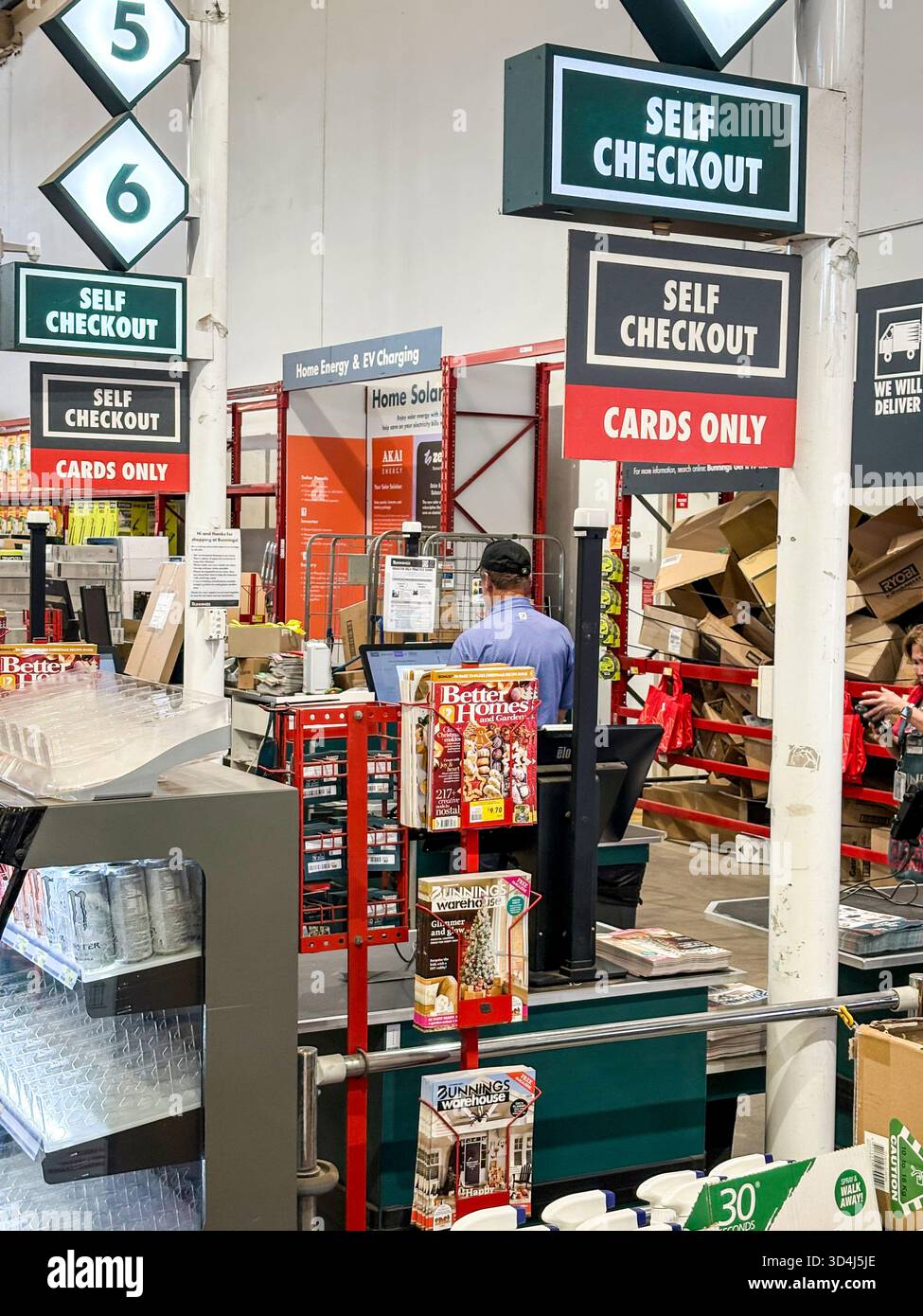 Bunnings self checkout hi-res stock photography and images - Alamy