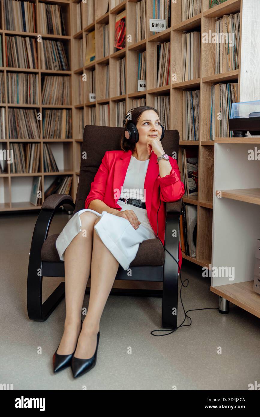 Woman red skirt white hi-res stock photography and images - Alamy