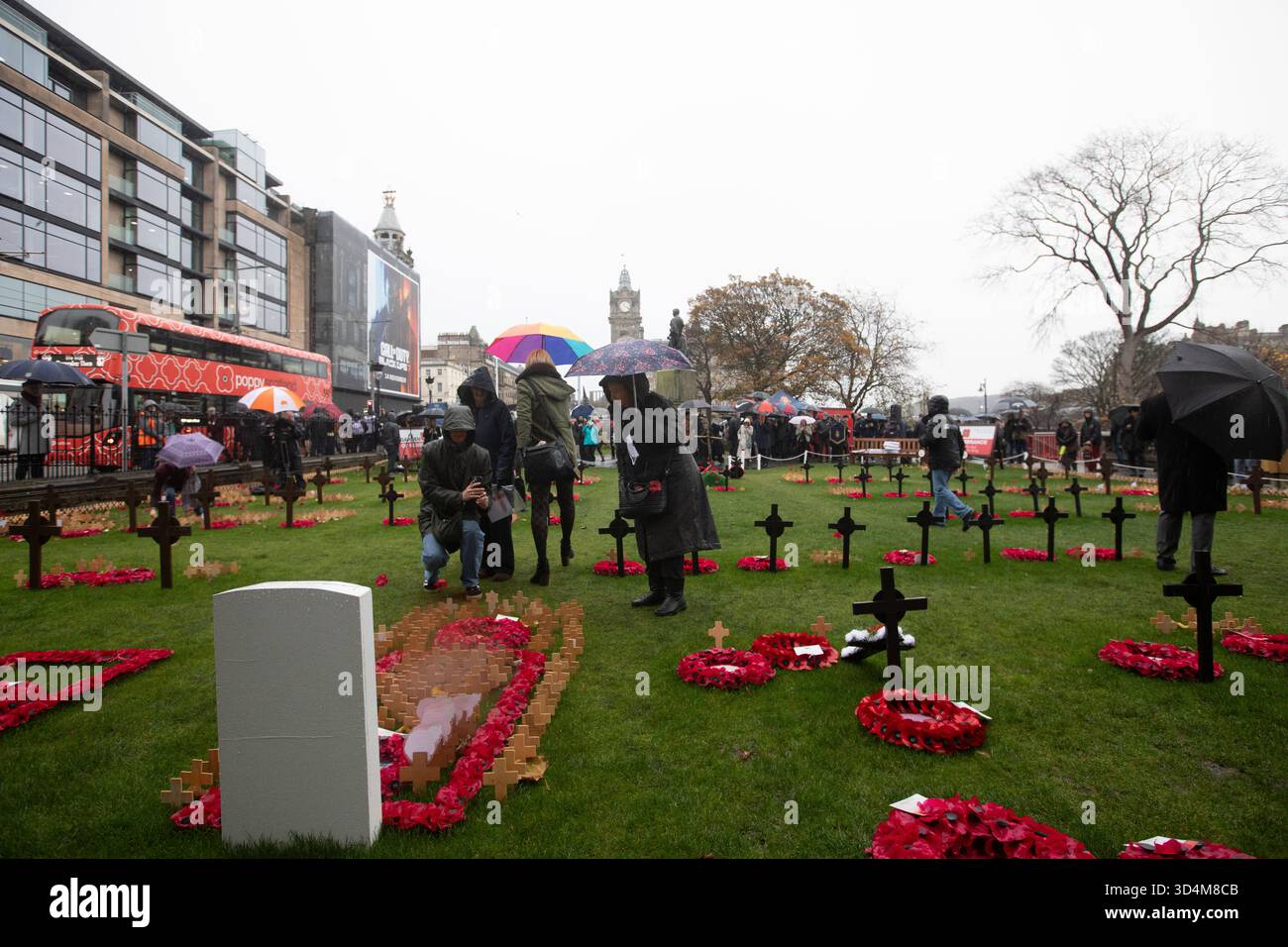 Edinburgh, Scotland, UK. 11th Nov, 2025. Armistice Day Edinburgh Garden ...