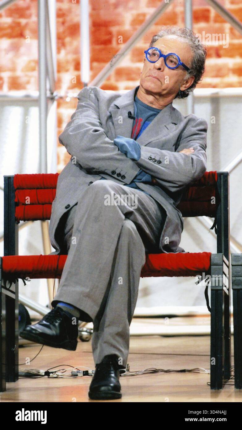 Brocchi hi-res stock photography and images - Alamy, image size:783x1390