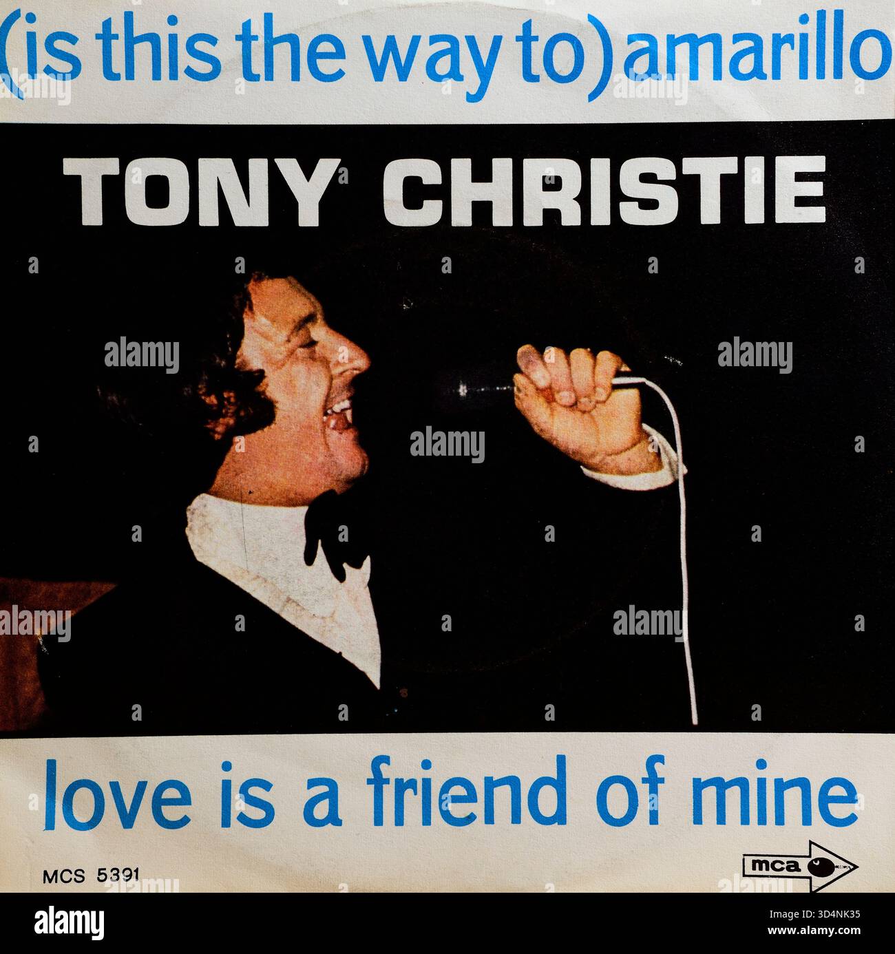 Vinitage Vinyl Singles 7″, Tony Christie, (Is This The Way) To Amarillo, Love Is A Friend Of Mine, 1971, MCA Records Stock Photo