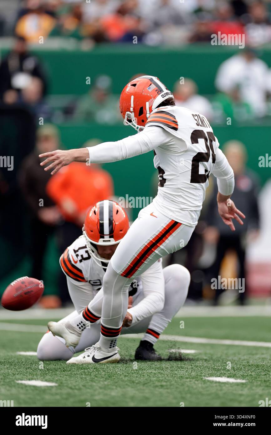 Browns Beat Rodgers and Steelers 27-24 With Late Field Goal