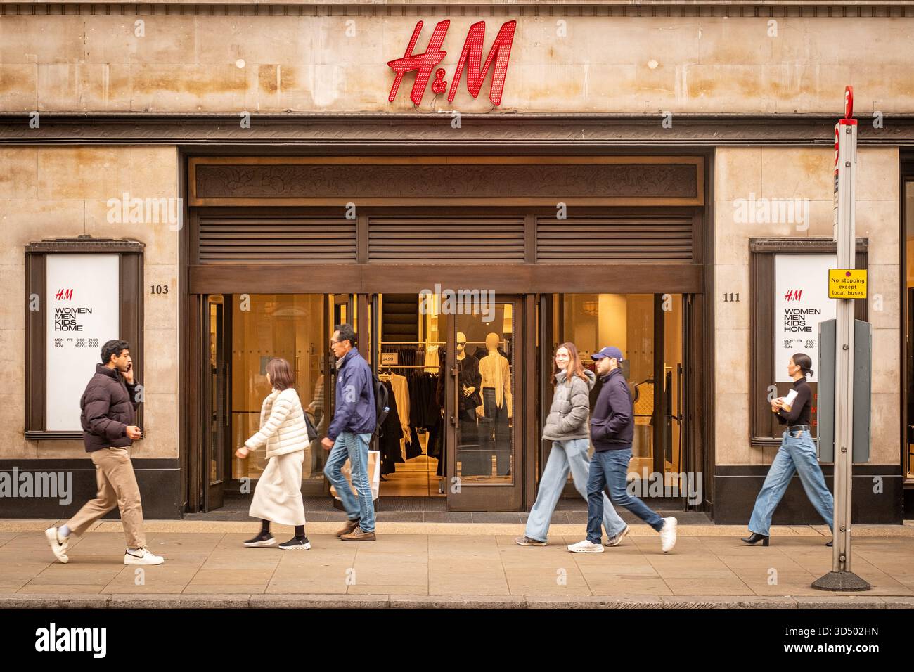 LONDON - OCTOBER 15, 2025: H&M Storefront on Kensington High Street ...