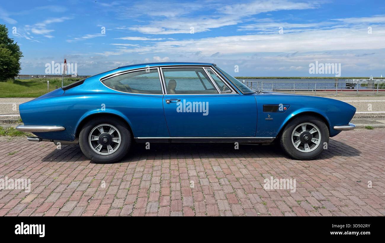 Fiat dino hi-res stock photography and images - Alamy