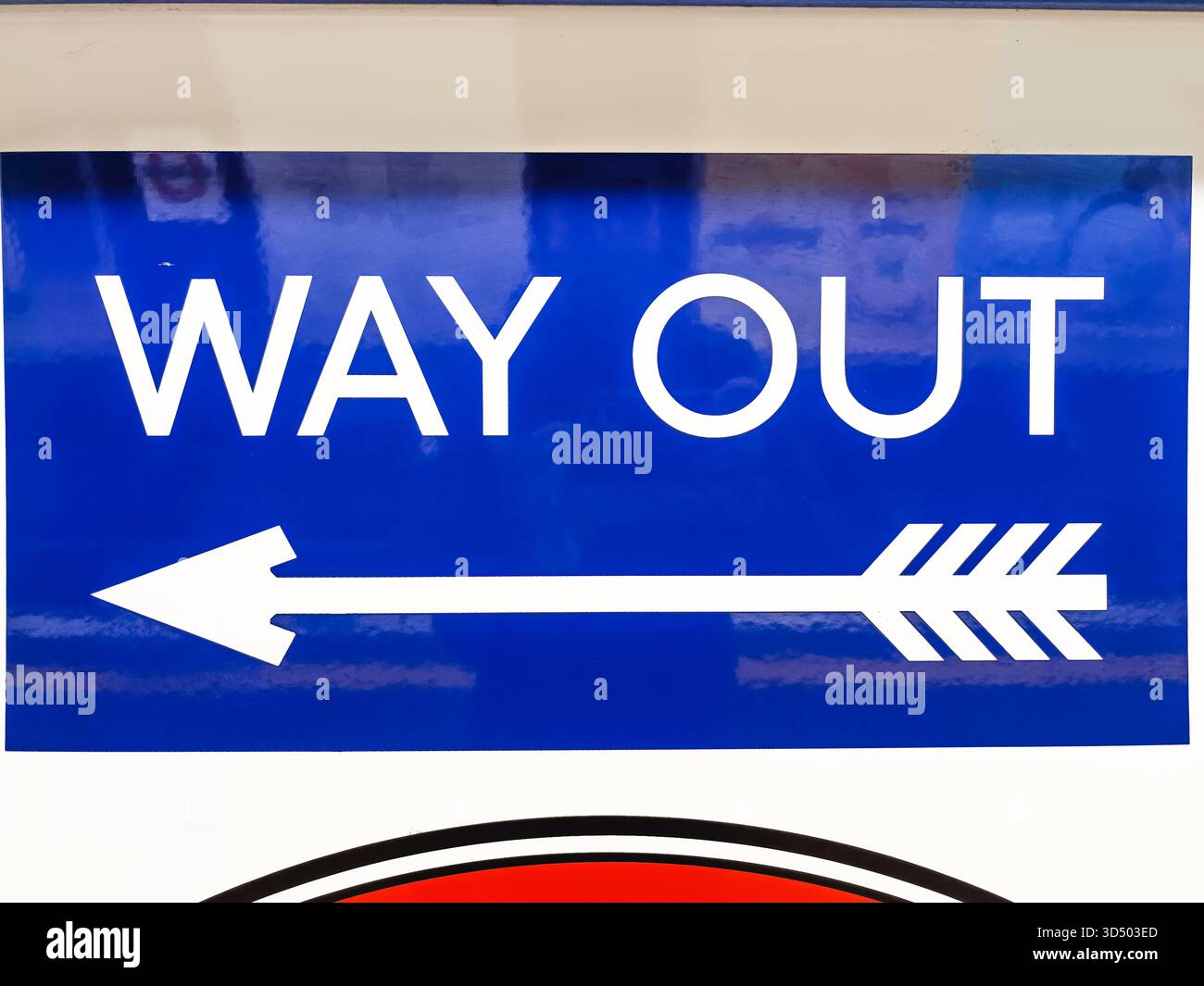 Transport wayfinding sign arrow left hi-res stock photography and ...