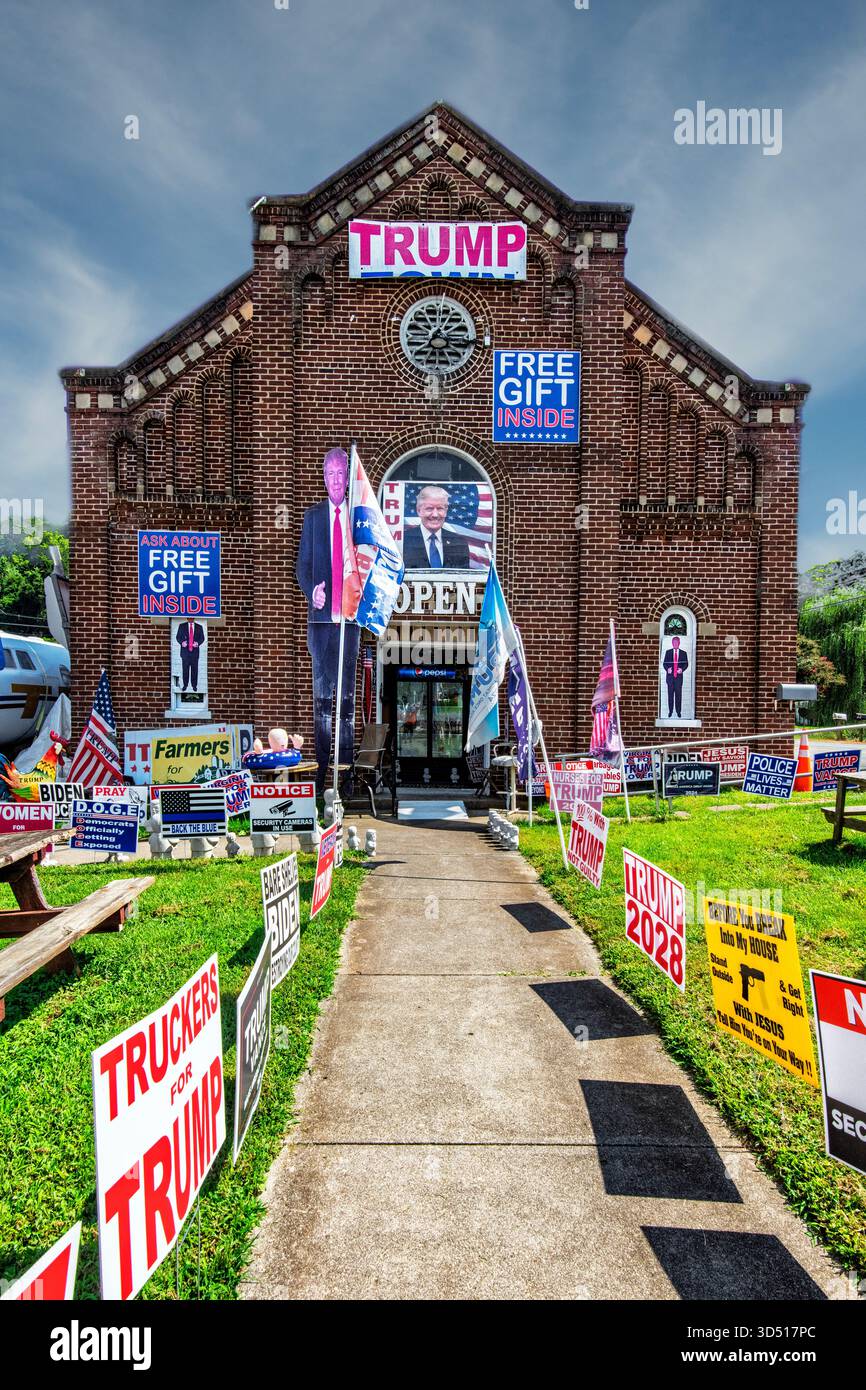 A Trump Swag Outlet store near Roanoke Virginia Stock Photo