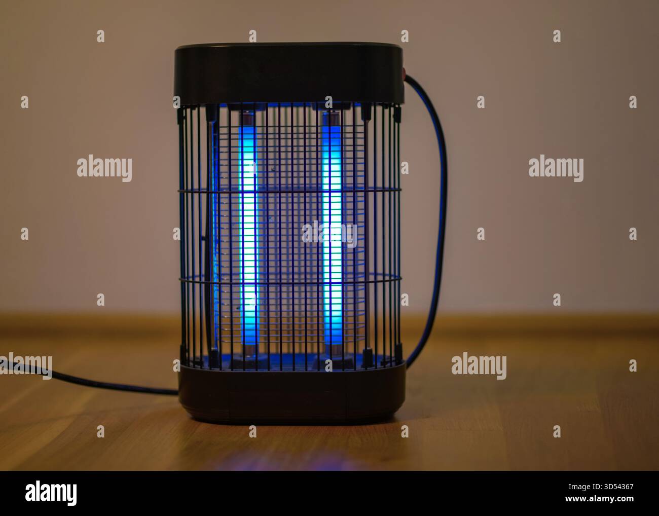 thumbnail image 2 of The Perfect Part HR292 Electric Insect Killer Lamp – Mosquito Zapper, Bug Fly Trap – Indoor/Outdoor, 20W, 2800V 2 of 3