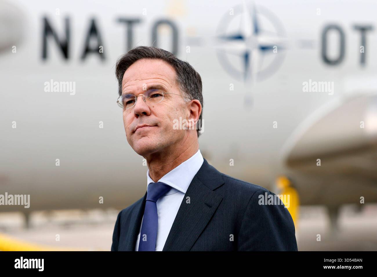 NATO-Generalsekretär Mark Rutte steht beim Besuch der NATO ...