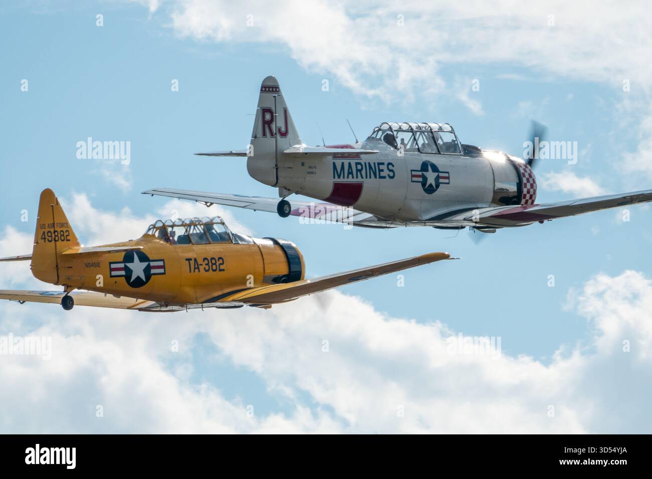 monroe-nc-usa-november-9-2025-two-world-war-ii-era-t-6-texan
