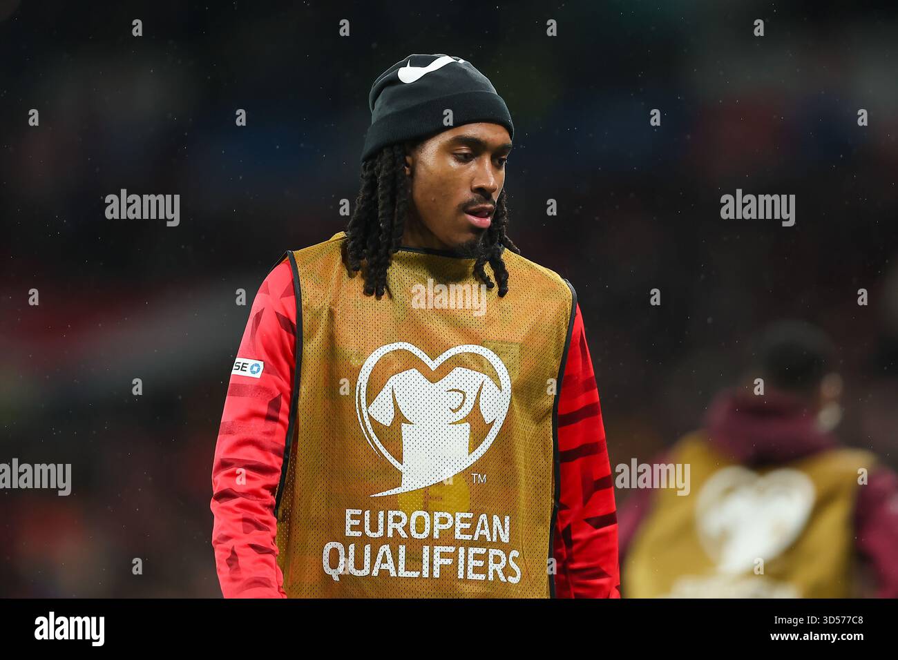 Detailed What Is Djed Spence Wearing On His Face For England Vs Croatia At World Cup? Abstract Photography Detailed What Is Djed Spence Wearing On His Face For England Vs Croatia At World Cup? Abstract Photography