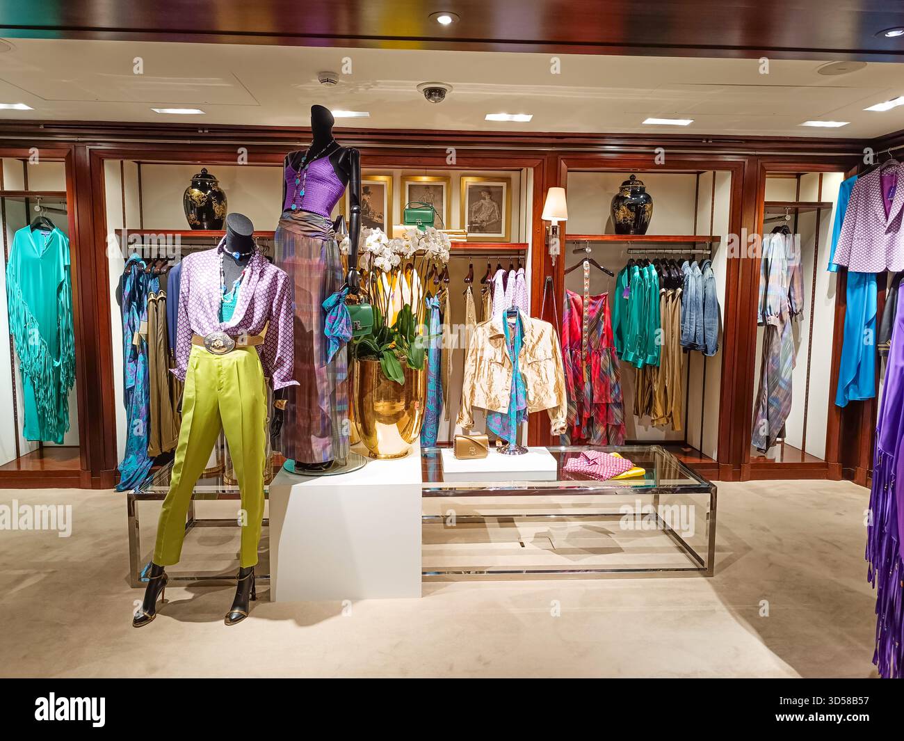 Ralph lauren display hi-res stock photography and images - Alamy