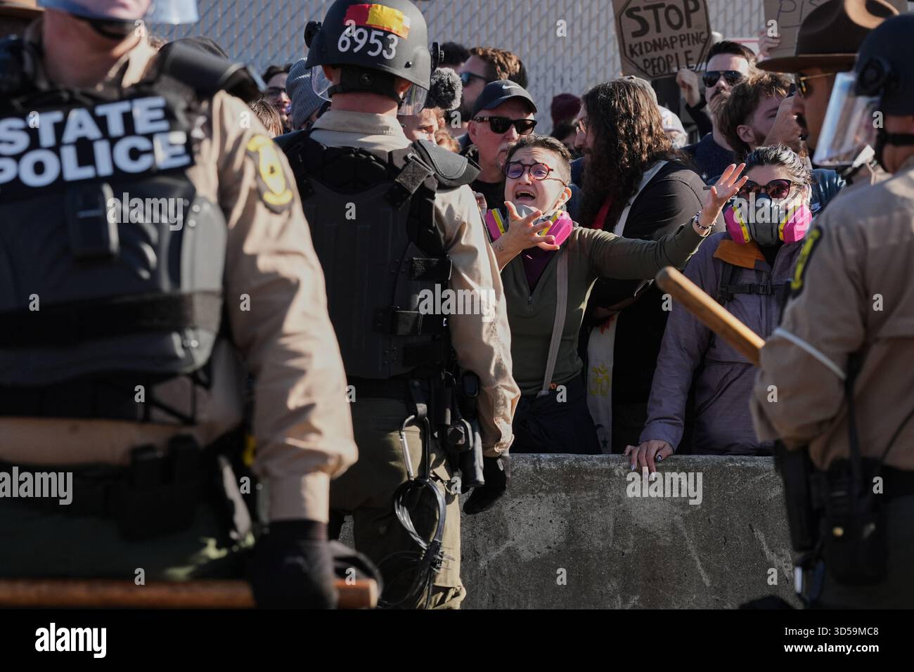 Illinois State Police and Cook County Sheriff Police guard as ...
