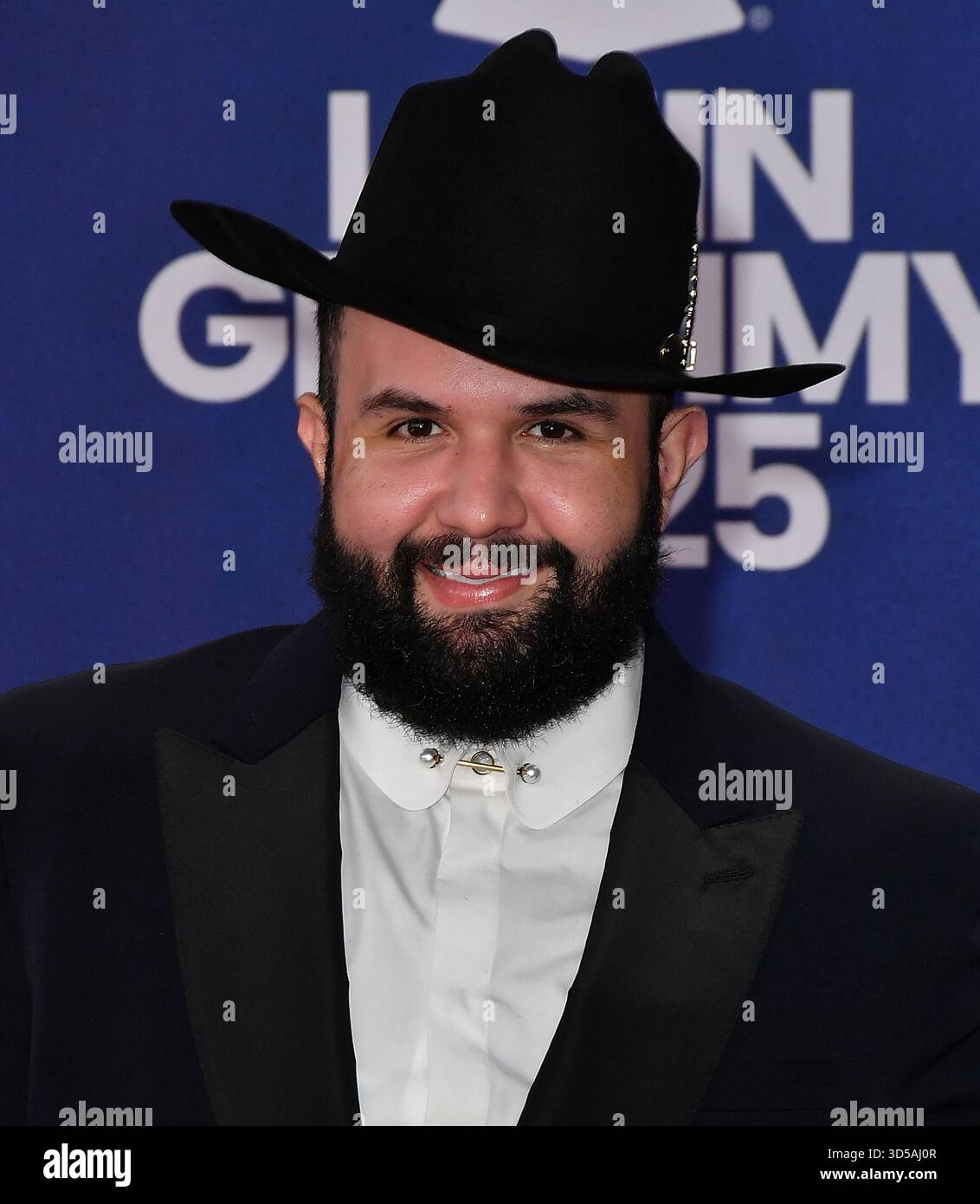 Carin León attends The 26th Annual Latin GRAMMY Awards at MGM Grand Garden Arena on November 13, 2025 in Las Vegas, Nevada. Photo: Casey Flanigan/imageSPACE/MediaPunch Stock Photo