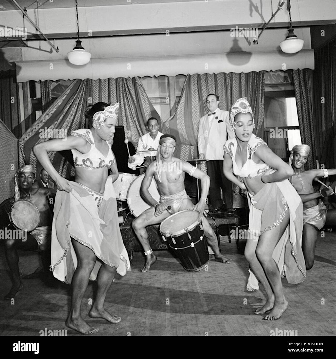 Jukebox mambo hi-res stock photography and images - Alamy