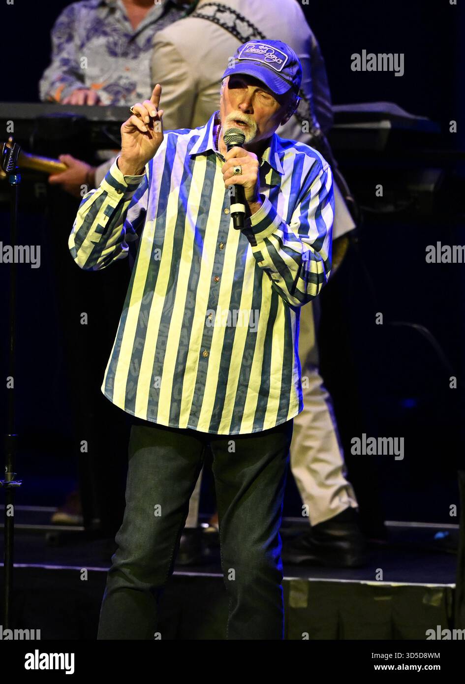 Hollywood FL, USA. 14th Nov, 2025. The Beach Boys perform during The Sounds of Summer Tour at Hard Rock Live at the Seminole Hard Rock Hotel & Casino on November 14, 2025 in Hollywood, Florida. Credit: Mpi04/Media Punch/Alamy Live News Stock Photo