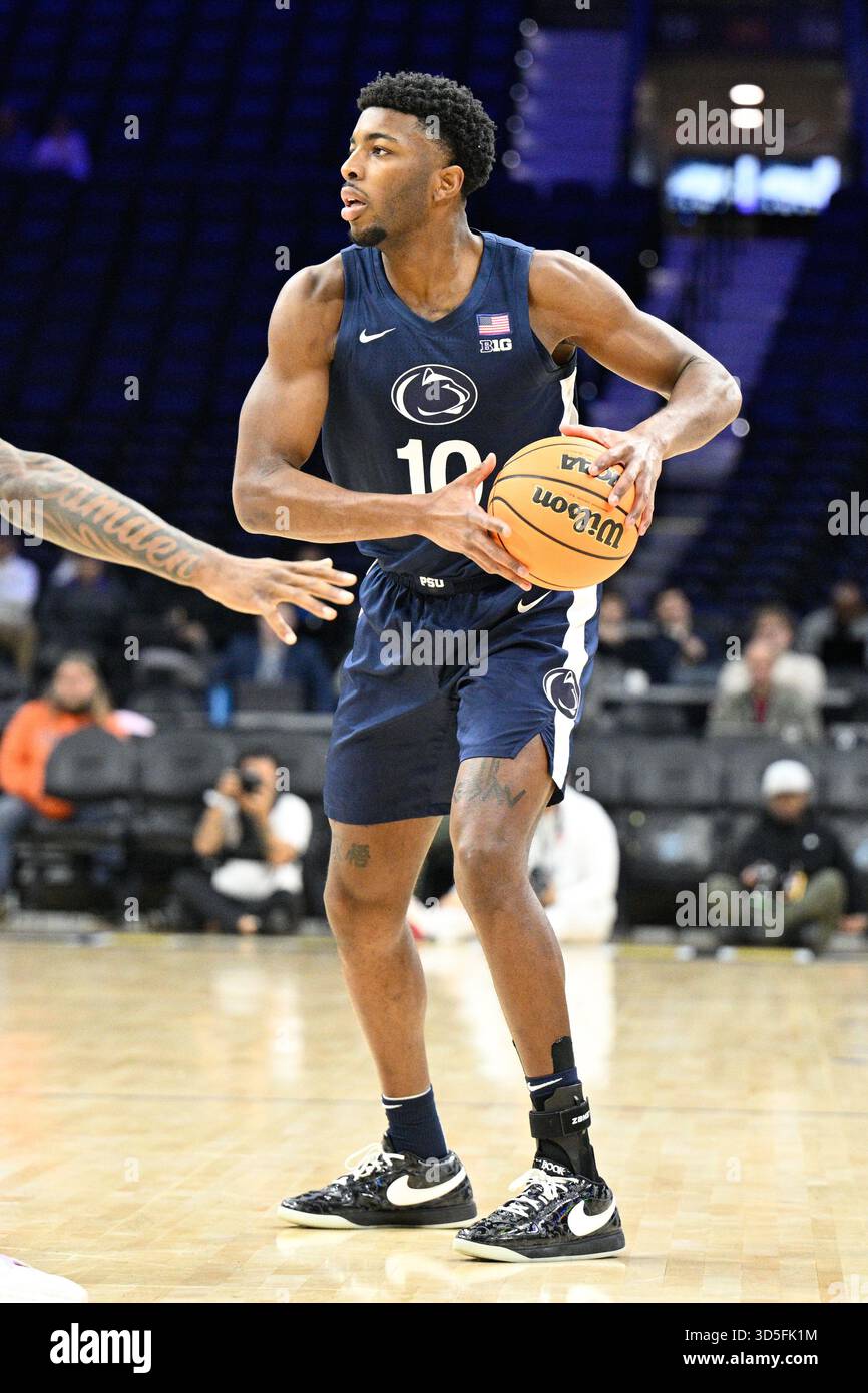 PHILADELPHIA , PA - NOVEMBER 15: Penn State Nittany Lions forward Josh ...