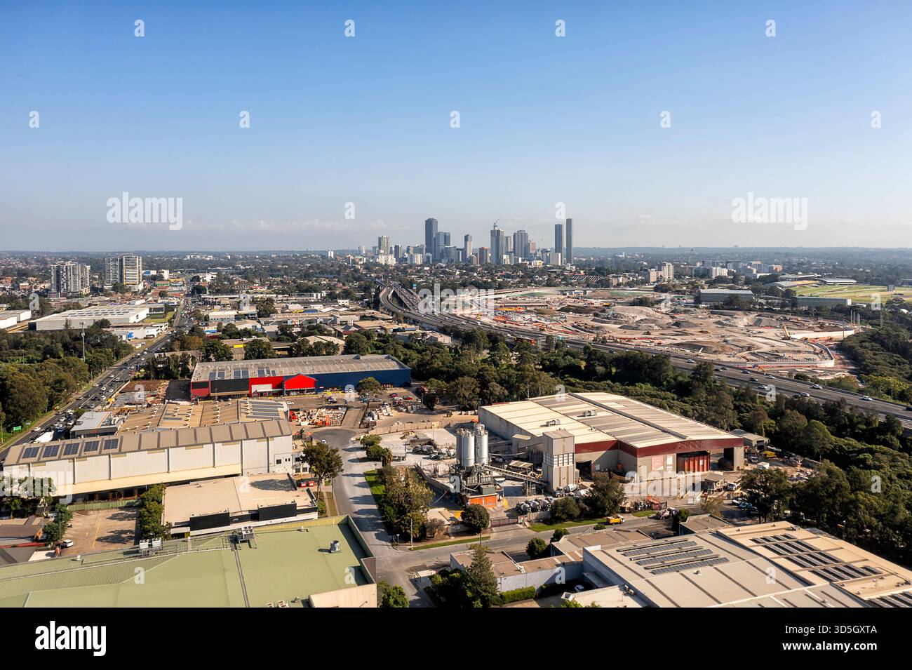 Shopping malls hi-res stock photography and images - Alamy